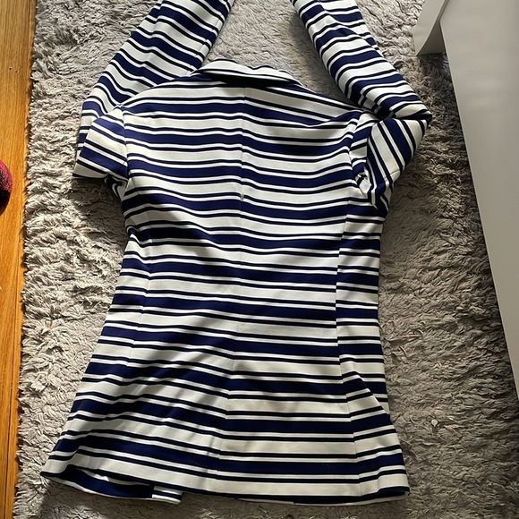 Sz M stretch blazer 💙🤍 - Picture 5 of 5